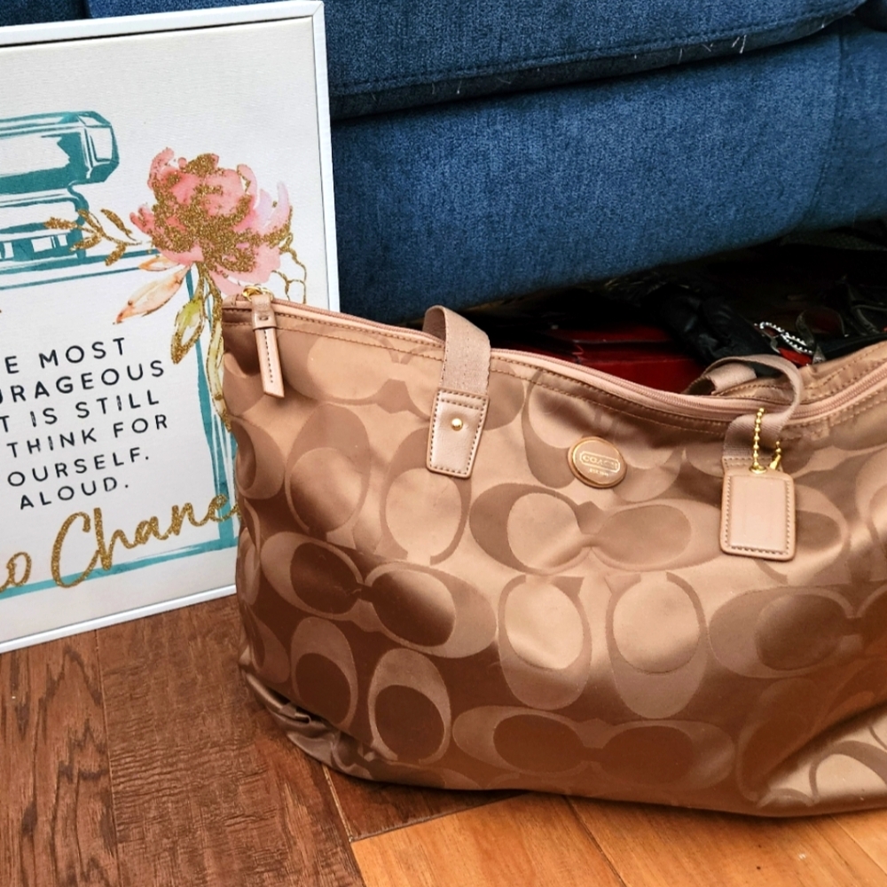 2 piece Coach Nylon Travel Shoulder bag/Tote